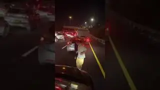 В пробках между прочим, можно научиться танцевать лезгинку 😄