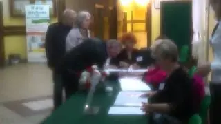 Проштамповка, выдача бюллетеней и голосованіе
