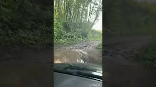 По глубокой луже на УАЗе!!!