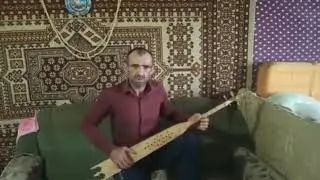 Исмаил на пандуре