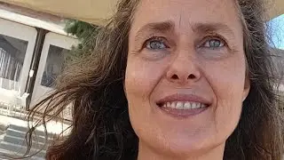 Hi