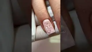 Объемные ногти 