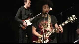 Decosta Boyce-I'll be waiting