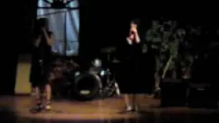 Sharnie & Becky Taafe singing Black Velvet