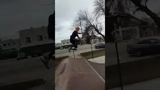 Не я снимал вот его канал @SaMoSoSeR.   