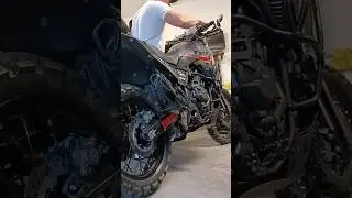 2024 yamaha tenere 700 exhaust. #adventuremotorcycle #yamaha #ktm #honda #adventure #exhaust #bike