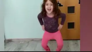 КАРОЛИНА ТАНЦУЕТ *Под UNO- Little Big