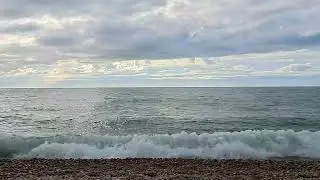 Шум моря, звуки прибоя каменистого берега для наслаждения, успокоения и сна