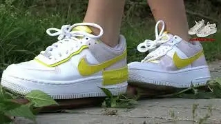 Crushing Sneakers 2-E