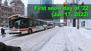 Toronto's first snow day of 2022