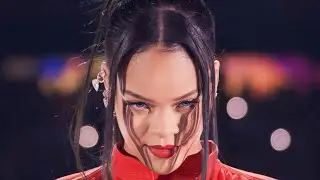 Rihanna’s performance at the Super Bowl #edit #superbowl ￼