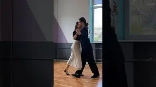 Зеркальный базовый шаг с крестом. Аргентинское танго. #bogdantango #богдантанго #tango #танго
