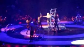 Britney Spears: Do Something