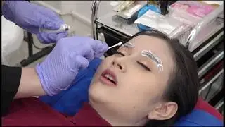 Para artis permak alis untuk tampil cantik mempesona