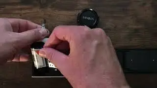 How To Load Film Into the Minolta SRT 101 35mm Film Camera