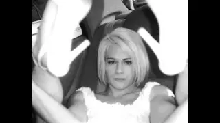 Ellen found her old Chris Crocker photo's on Facebook (spoof)
