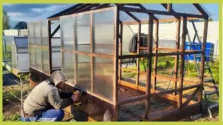 I made a greenhouse from leftovers from construction. It came out like on Pinterest