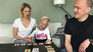 Card Game for kids. Queen, a game for 2-3 players.
