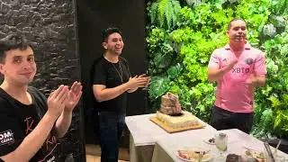 Feliz aniversário