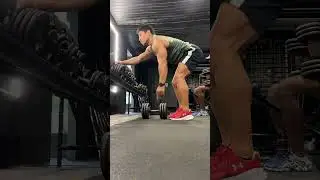 Um dos meus exercícios preferidos para costas 💪🏻
