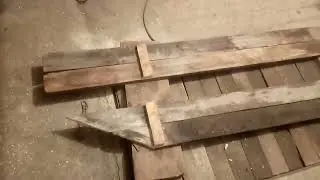 Сани на снегоход со всякого хлама .