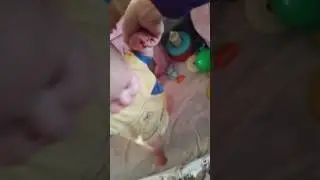 Учимся стоять на ножках