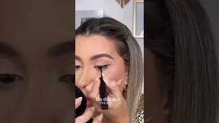 Foxy eyes #foxyeyes #makeuphacks #maquillajetips #tutorialdemaquillaje #delineado #maquillajedeojos