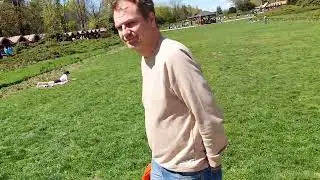 En solig lördag eftermiddag i parken