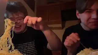 шарф рассказывает всю правду о себе