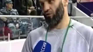Адам Сайтиев со своими воспитанниками