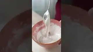 В этом видео расскажем, как украсить пряники белковой глазурью😍
