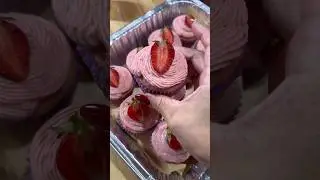 Cupcakes everyone will love! 🧁🍓 #baking #cupcake #strawberry #treat #recipe #sweet #bentonoods