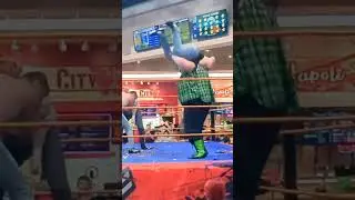 New variation of the chokeslam unlocked #welcometothefreekshow #chokeslameverybody #prowrestling