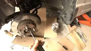 Honda Civic. Замена передних тормозных дисков и колодок своими руками ЧАСТЬ 1. Хонда Сивик