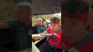 QUANDO VOCÊ DÁ CARONA PRO SEU AMIGO DESESPERADO! #shorts