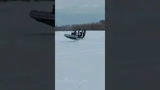 Аэролодка по трамплинам 