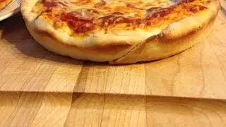 Pan Pizza Crust - CopyCat Pizza Hut Pan Pizza Crust with a twist