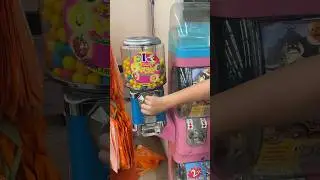 😭İstediğim renk gelmedi 1 TL #Sakız mıKaldı? #youtubechamps #tl #para #machine #shorts #funny #asmr
