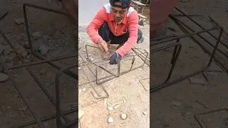 teaches members how to assemble building iron chicken claws...