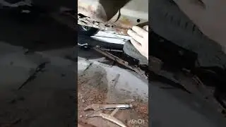 стоимость замены порогов (фиксированной цены быть не может)