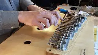 AMPED - chromatic kalimba through two cheap guitar amps