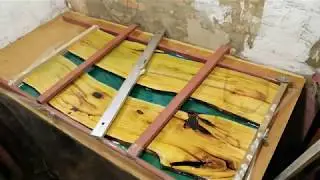Стол из слебов и эпоксидной смолы