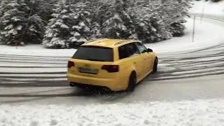 Snow Drift AUDI RS4