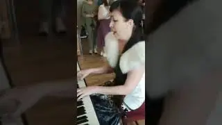 Софья Шесталова поет романс Николая Зубова ,,Не уходи , побудь со мною !..