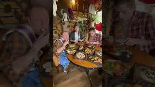 Приходите к нам завтракать!