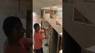 escoras forma  escada cascata