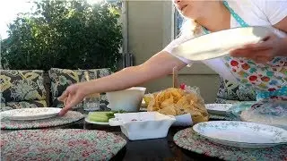 Sunday With The Family / Family Dinner