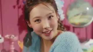 TWICE 