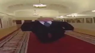 путин шагает под любую музыку