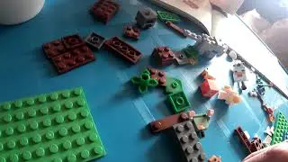 Assembling Minecraft Lego Chicken set 21140